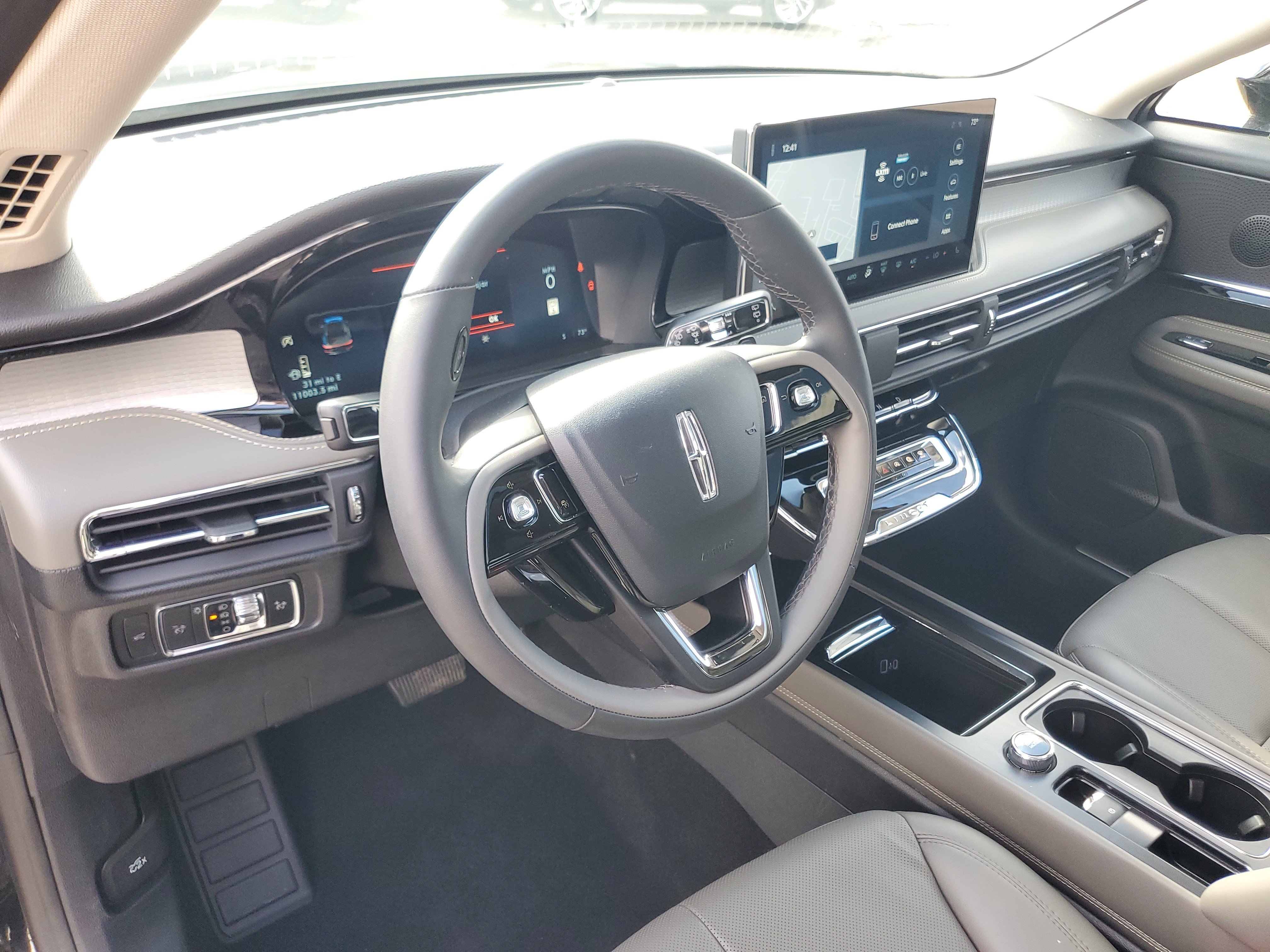 Certified 2024 Lincoln Corsair AWD w/ Equipment Group 101A image 13