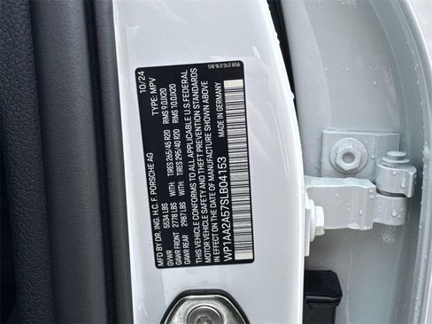 Used 2025 Porsche Macan Turbo image 29