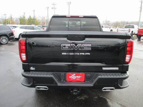 Used 2025 GMC Sierra 1500 Elevation w/ Elevation Premium Package image 6