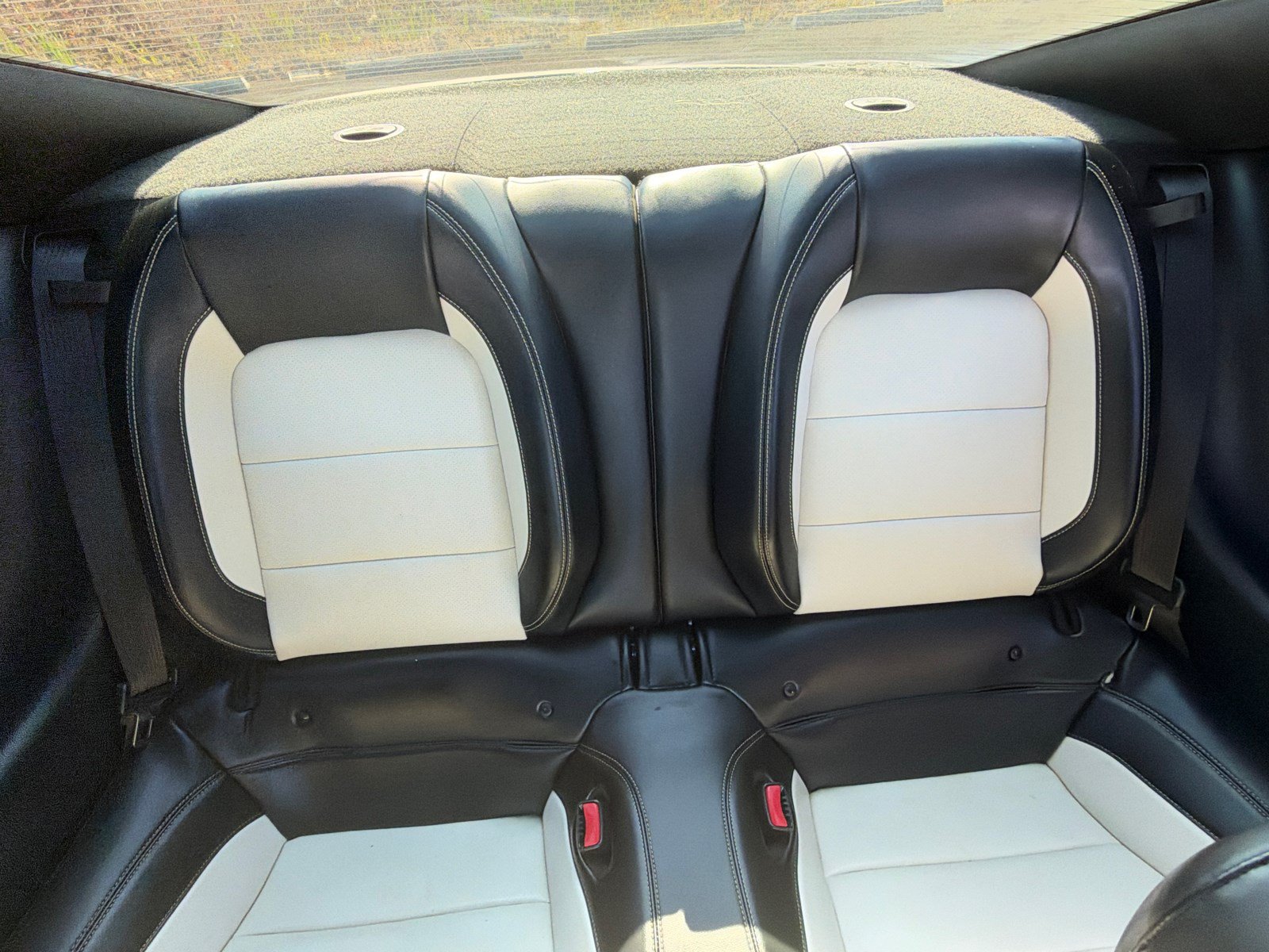 Used 2015 Ford Mustang 50 Years RWD image 18