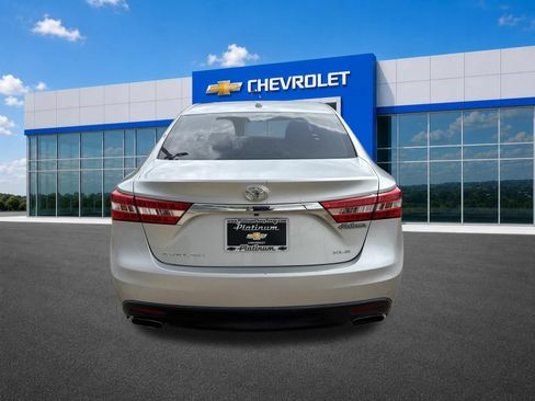 Used 2013 Toyota Avalon XLE Touring FWD image 3