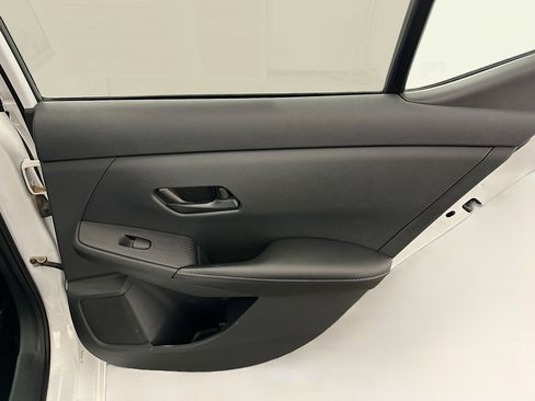 Used 2024 Nissan Sentra SV image 30