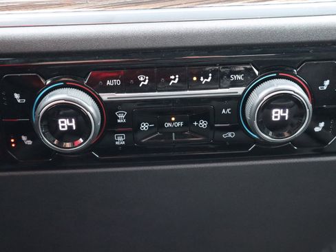 Used 2024 Chevrolet Silverado 1500 LT image 20