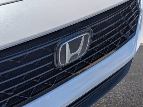 Used 2025 Honda Accord SE image 5