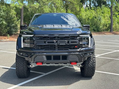 Used 2025 Ford F150 Raptor w/ Equipment Group 803A Raptor R AWD/4WD image 2