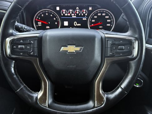 Used 2019 Chevrolet Silverado 1500 High Country w/ Technology Package AWD/4WD image 19