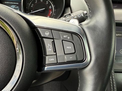 Used 2020 Jaguar F-TYPE Checkered Flag image 17