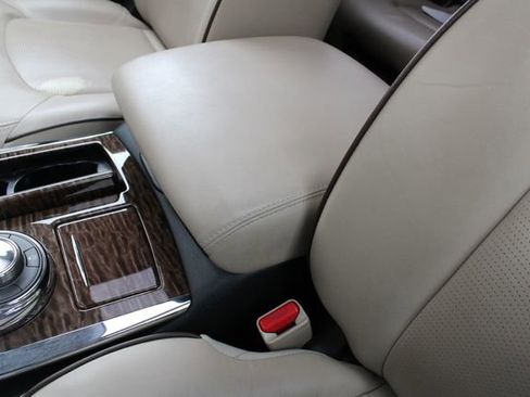 Used 2018 Nissan Armada Platinum w/ Interior Lighting Package image 19