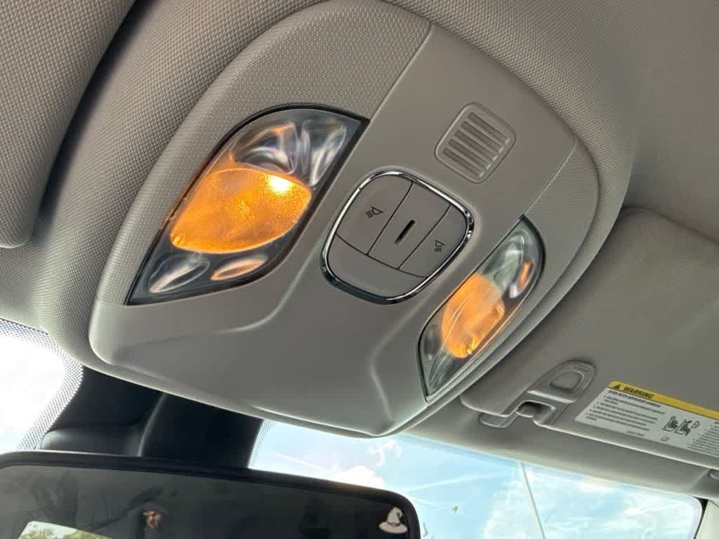 Used 2022 Jeep Compass Trailhawk AWD/4WD image 19