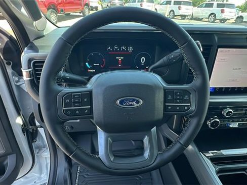 New 2025 Ford F350 Lariat image 30