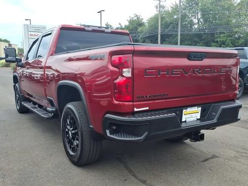Used 2024 Chevrolet Silverado 2500 LT AWD/4WD image 8