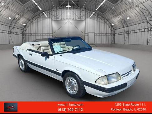 Used 1990 Ford Mustang LX RWD image 1