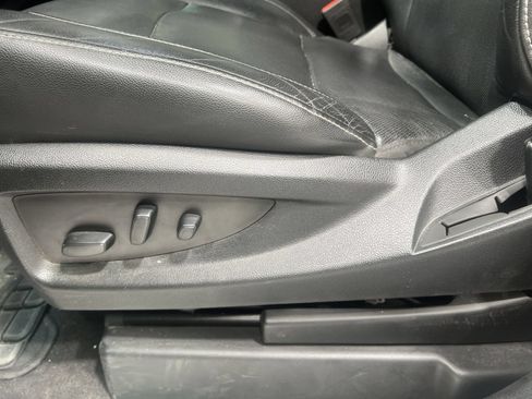 Used 2020 GMC Yukon SLT AWD/4WD image 12