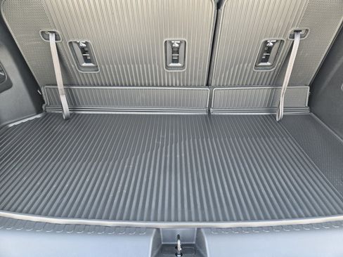 New 2026 GMC Acadia AT4 w/ Luxury Package image 23