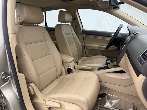 Used 2005 Volkswagen Jetta 2.5 image 18