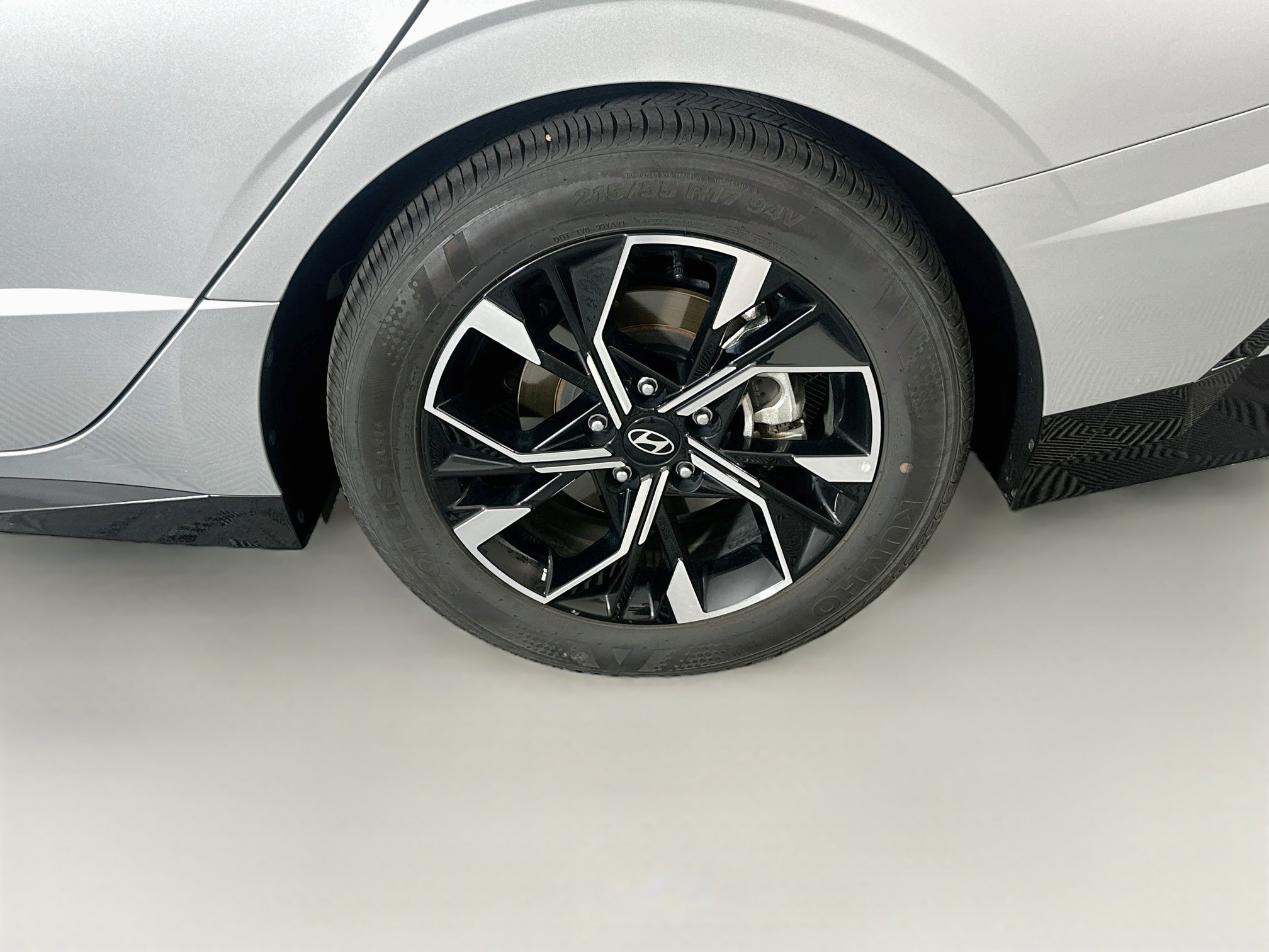 Used 2025 Hyundai Sonata SEL FWD image 11