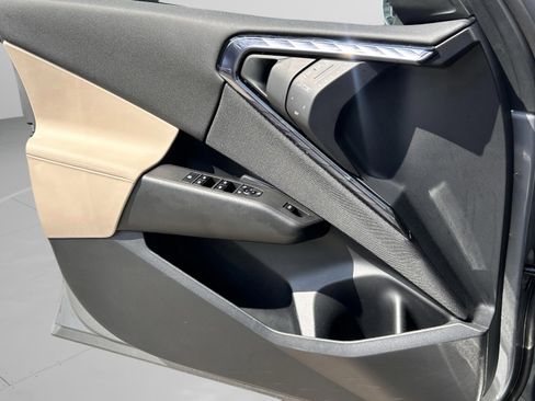 Used 2025 BMW X3 xDrive30i w/ Convenience Package image 30