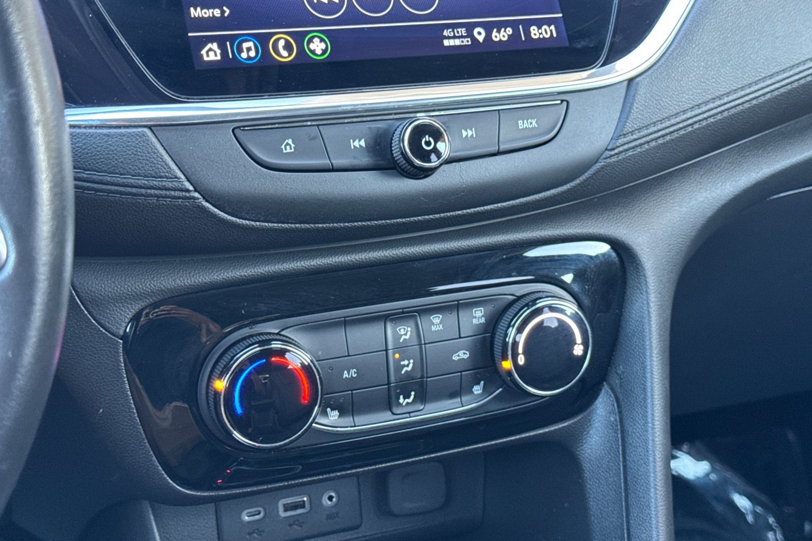 Used 2023 Buick Encore GX Preferred w/ Cold Weather Comfort Package FWD image 24