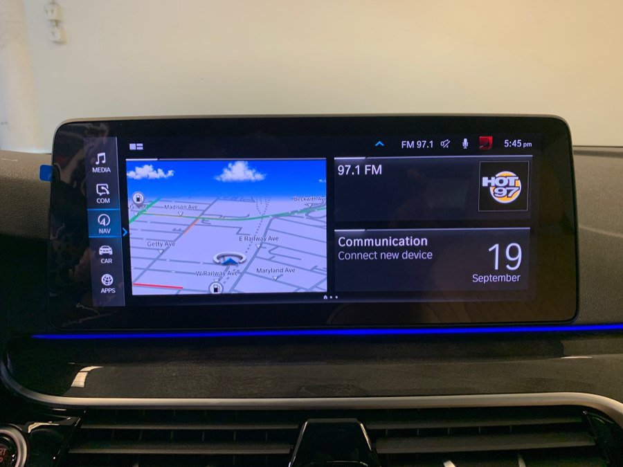 Used 2023 BMW 530i w/ Premium Package RWD image 32