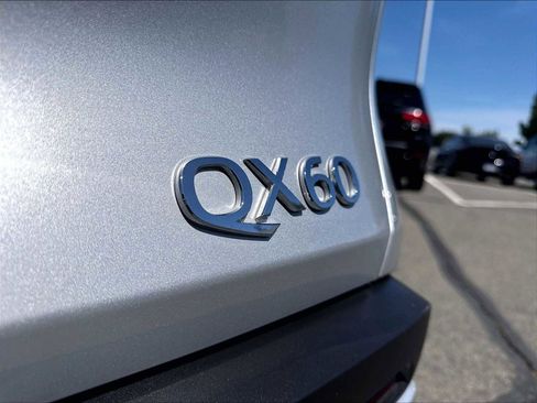 Used 2023 INFINITI QX60 Pure FWD image 11