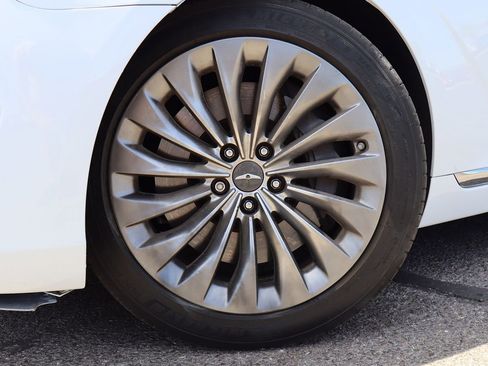 Used 2017 Genesis G90 3.3T Premium AWD/4WD image 5