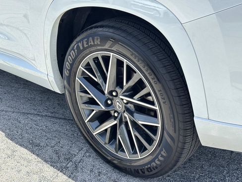 Used 2025 Lexus TX 350 AWD w/ Technology Package image 12