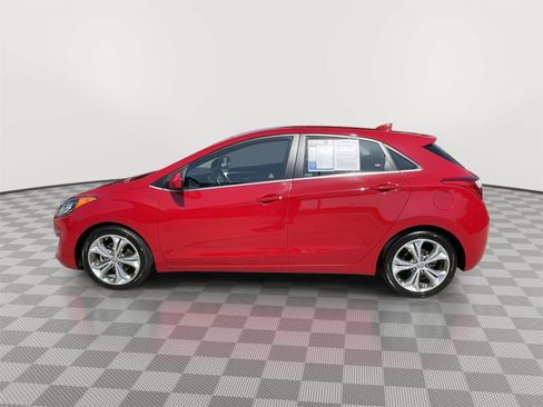 Used 2013 Hyundai Elantra GT w/ Touch & Go Pkg FWD image 9