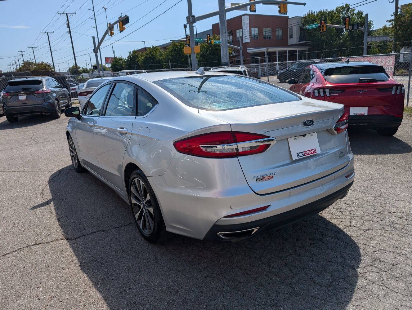 Used 2019 Ford Fusion SE AWD/4WD image 8