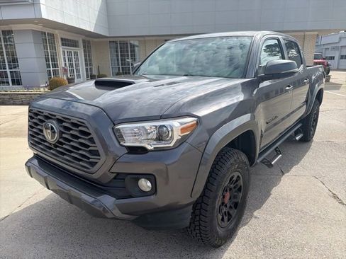 Used 2023 Toyota Tacoma TRD Sport w/ Advanced Technology Package image 2