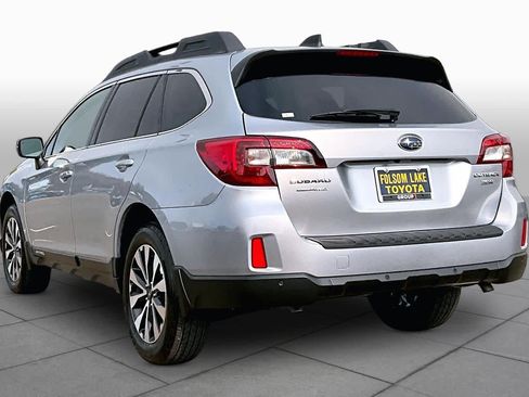 Used 2017 Subaru Outback 3.6R Limited AWD/4WD image 11
