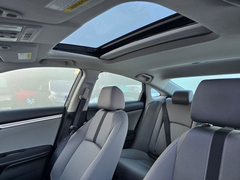 Used 2019 Honda Civic EX image 20