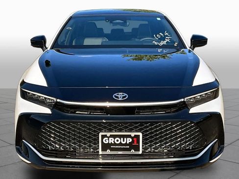 New 2026 Toyota Crown Platinum AWD/4WD image 3