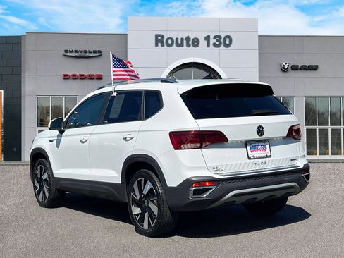 Used 2023 Volkswagen Taos SEL AWD/4WD image 3