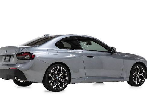 Used 2026 BMW 230i Coupe w/ Premium Package RWD image 3