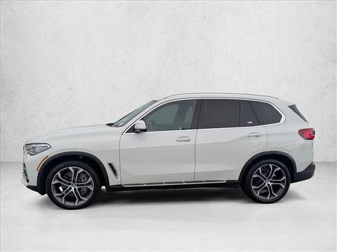 Used 2019 BMW X5 xDrive50i w/ Executive Package image 9