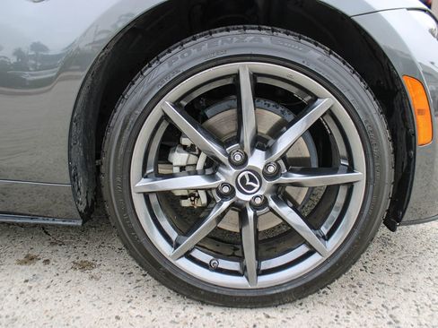 Used 2019 MAZDA MX-5 Miata RF Grand Touring image 12