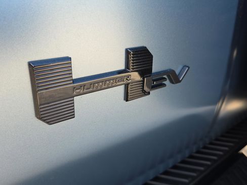 Used 2024 GMC Hummer EV 3X w/ Omega Edition image 14