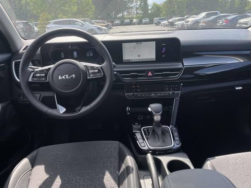 New 2026 Kia Seltos S AWD/4WD image 6