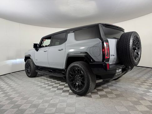 Used 2025 GMC Hummer EV 2X AWD/4WD image 9