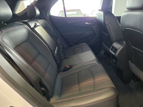 Certified 2022 Chevrolet Equinox RS w/ Infotainment Package FWD image 10