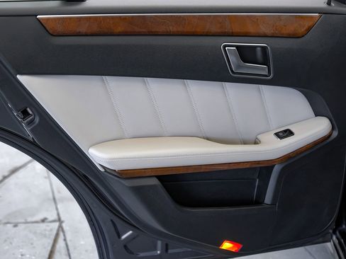 Used 2013 Mercedes-Benz E 350 4MATIC Sedan w/ Premium 1 Pkg image 42