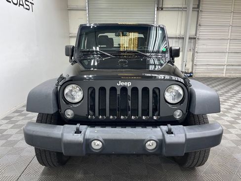 Used 2018 Jeep Wrangler Sport AWD/4WD image 9