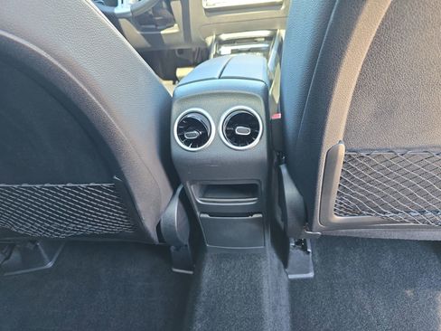 Used 2024 Mercedes-Benz GLB 250 4MATIC image 13