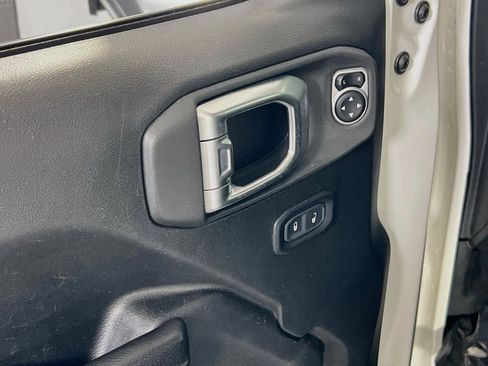 Used 2023 Jeep Gladiator Sport image 17