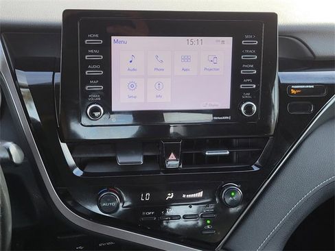 Used 2021 Toyota Camry SE image 20