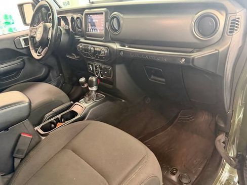 Used 2022 Jeep Wrangler Unlimited Sport AWD/4WD image 15