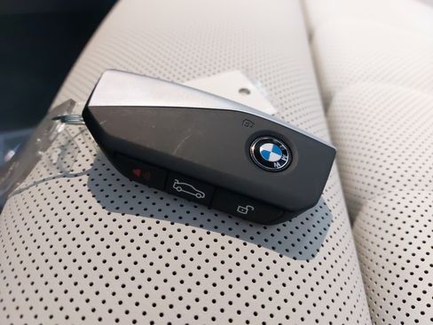 New 2026 BMW 530i w/ Premium Package image 38