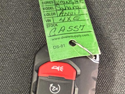 Certified 2025 Jeep Wrangler Unlimited Sahara AWD/4WD image 22