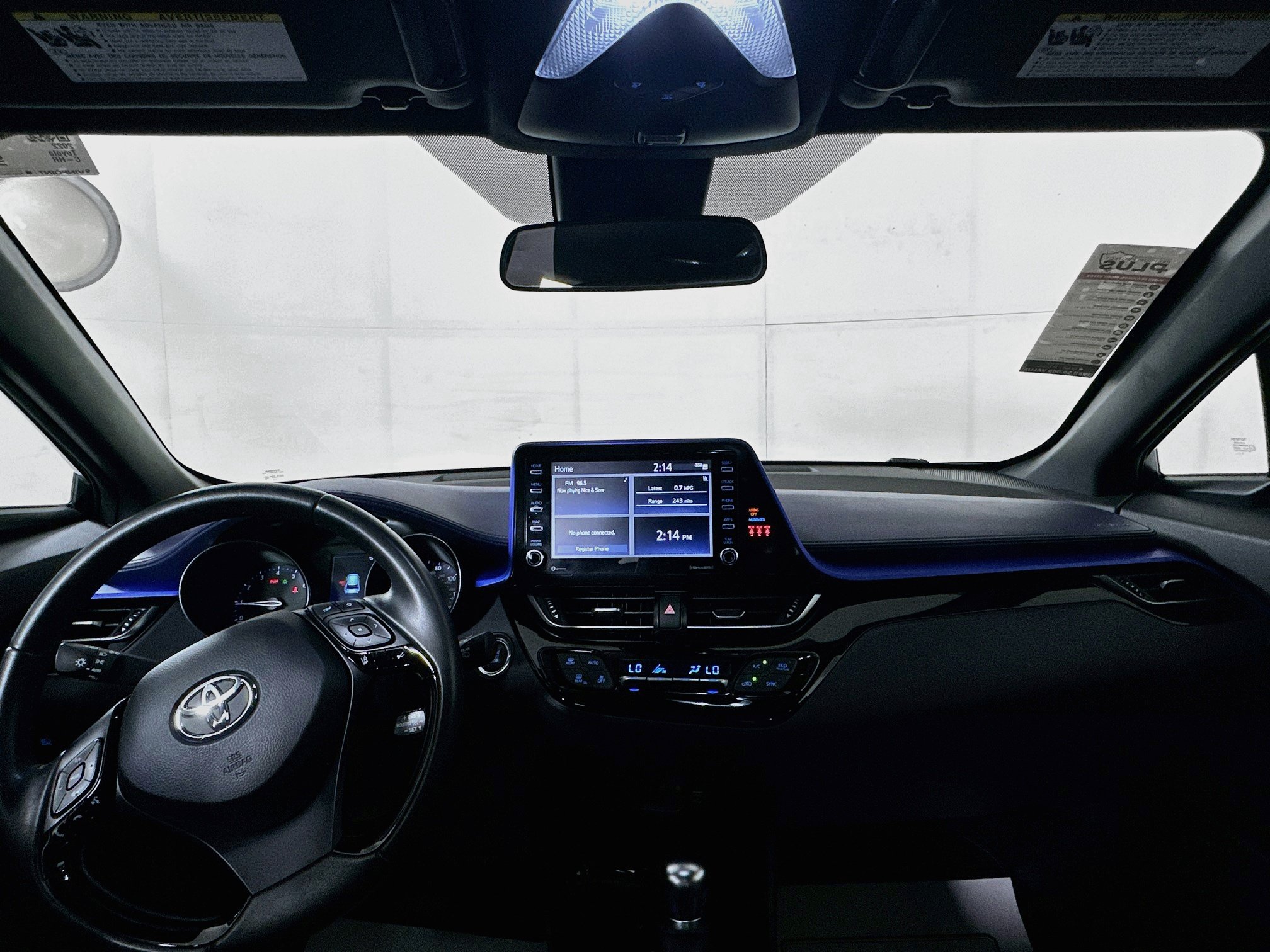 Used 2022 Toyota C-HR XLE FWD image 27