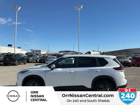New 2026 Nissan Rogue SV FWD image 8